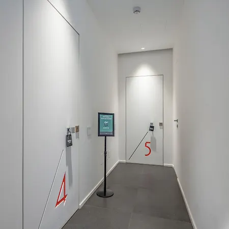 Hotiday Collection - Polignano 公寓式酒店 4*